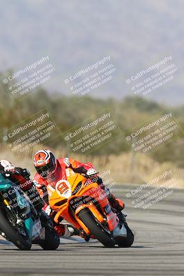 media/Dec-01-2025-Moto Forza (Mon) [[2daa91e15f]]/1-Advanced Group/Session 3 (Turn 3)/